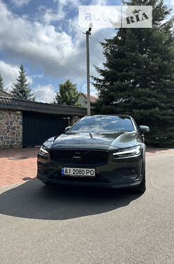 Универсал Volvo V60 Cross Country 2020 в Киеве