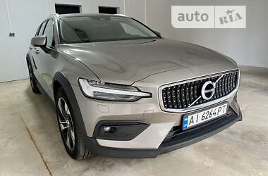 Универсал Volvo V60 Cross Country 2021 в Белой Церкви