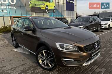 Універсал Volvo V60 Cross Country 2017 в Києві