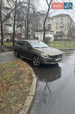 Универсал Volvo V60 Cross Country 2015 в Киеве