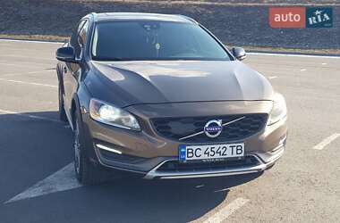 Универсал Volvo V60 Cross Country 2015 в Городке