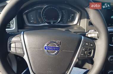 Универсал Volvo V60 Cross Country 2015 в Городке