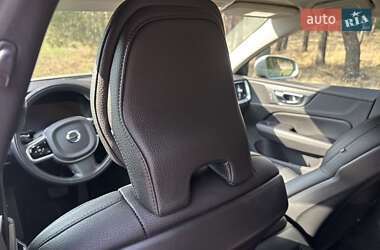 Универсал Volvo V60 Cross Country 2019 в 