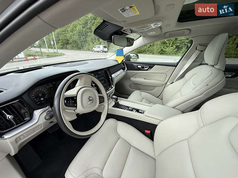 Универсал Volvo V60 Cross Country 2019 в Виннице