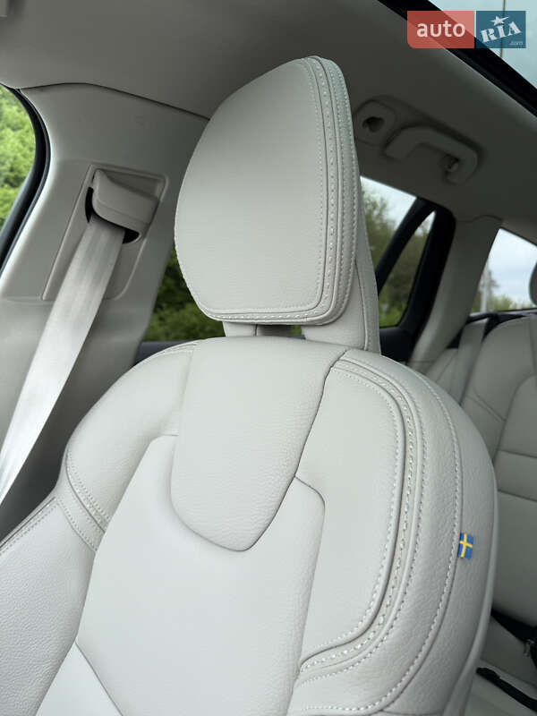 Универсал Volvo V60 Cross Country 2019 в Виннице