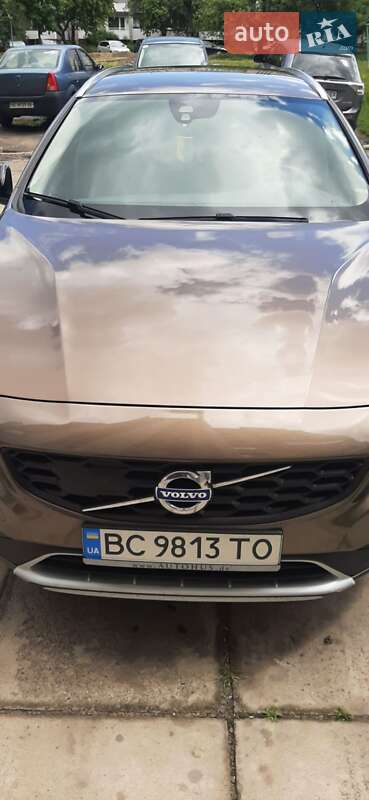 Універсал Volvo V60 Cross Country 2017 в Шептицькому фото 39 Універсал Volvo V60 Cross Country 2017 в Шептицькому