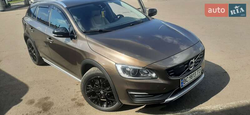 Універсал Volvo V60 Cross Country 2017 в Шептицькому фото 12 Універсал Volvo V60 Cross Country 2017 в Шептицькому