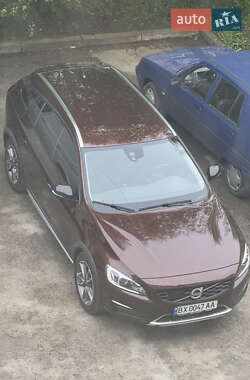 Універсал Volvo V60 Cross Country 2016 в 