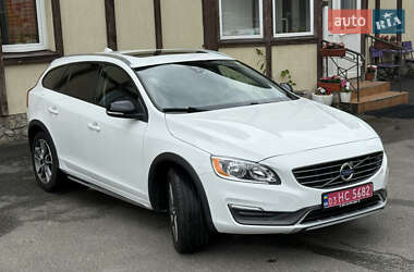 Универсал Volvo V60 Cross Country 2016 в 
