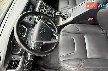 Универсал Volvo V60 Cross Country 2016 в 