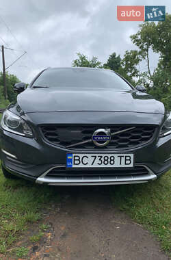 Универсал Volvo V60 Cross Country 2016 в Львове
