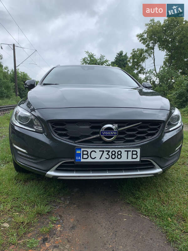 Універсал Volvo V60 Cross Country 2016 в Львові