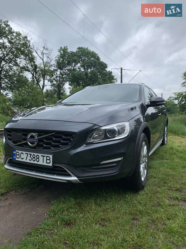 Універсал Volvo V60 Cross Country 2016 в Львові