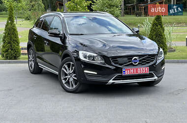 Универсал Volvo V60 Cross Country 2016 в 