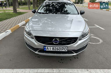 Универсал Volvo V60 Cross Country 2018 в 