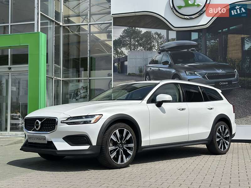 Универсал Volvo V60 Cross Country 2020 в Хмельницком
