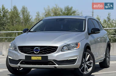 Универсал Volvo V60 Cross Country 2018 в Киеве