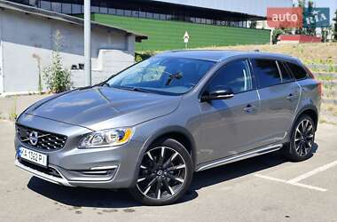 Универсал Volvo V60 Cross Country 2015 в Киеве