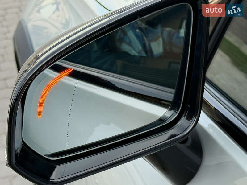 Универсал Volvo V60 Cross Country 2020 в Тернополе