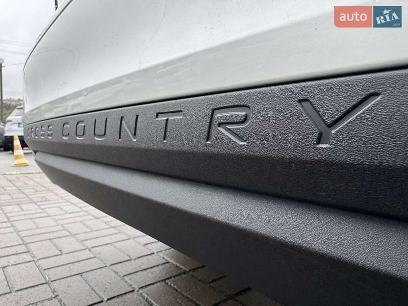 Универсал Volvo V60 Cross Country 2020 в Киеве фото 9 Универсал Volvo V60 Cross Country 2020 в Киеве