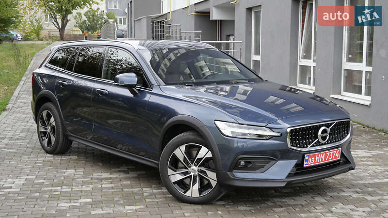Універсал Volvo V60 Cross Country 2020 в Львові фото 3 Універсал Volvo V60 Cross Country 2020 в Львові