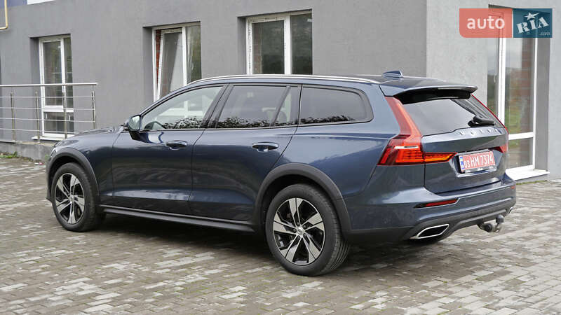 Універсал Volvo V60 Cross Country 2020 в Львові фото 15 Універсал Volvo V60 Cross Country 2020 в Львові