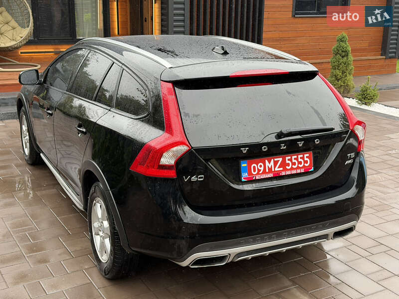Универсал Volvo V60 Cross Country 2015 в Ивано-Франковске