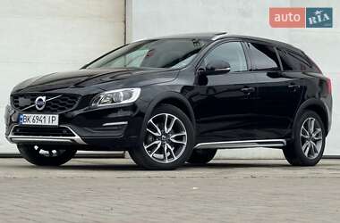 Універсал Volvo V60 Cross Country 2018 в 