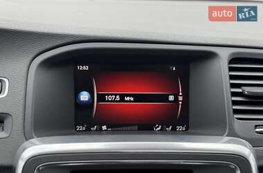 Універсал Volvo V60 Cross Country 2018 в 