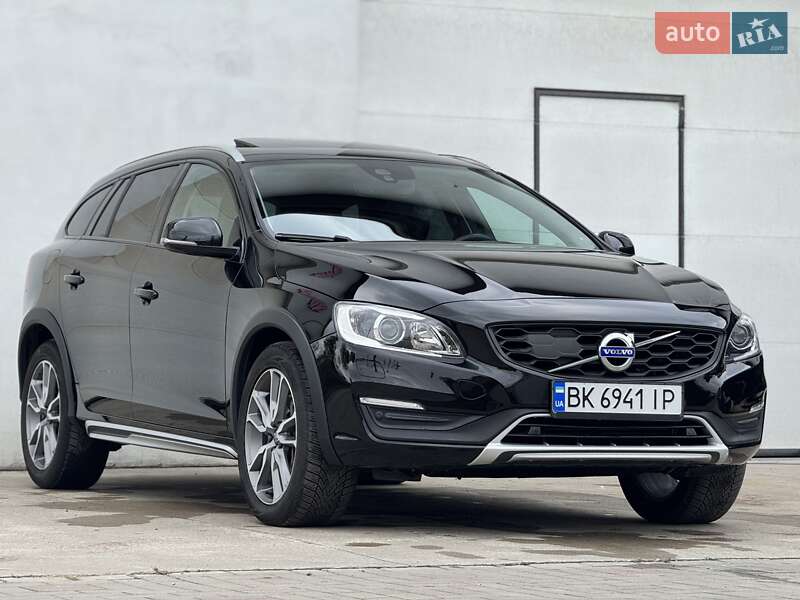 Универсал Volvo V60 Cross Country 2018 в Сарнах фото 31 Универсал Volvo V60 Cross Country 2018 в Сарнах