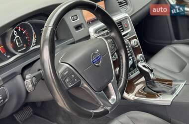 Універсал Volvo V60 Cross Country 2018 в 