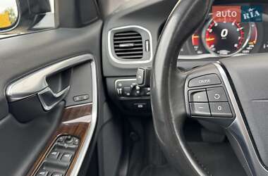 Універсал Volvo V60 Cross Country 2018 в 