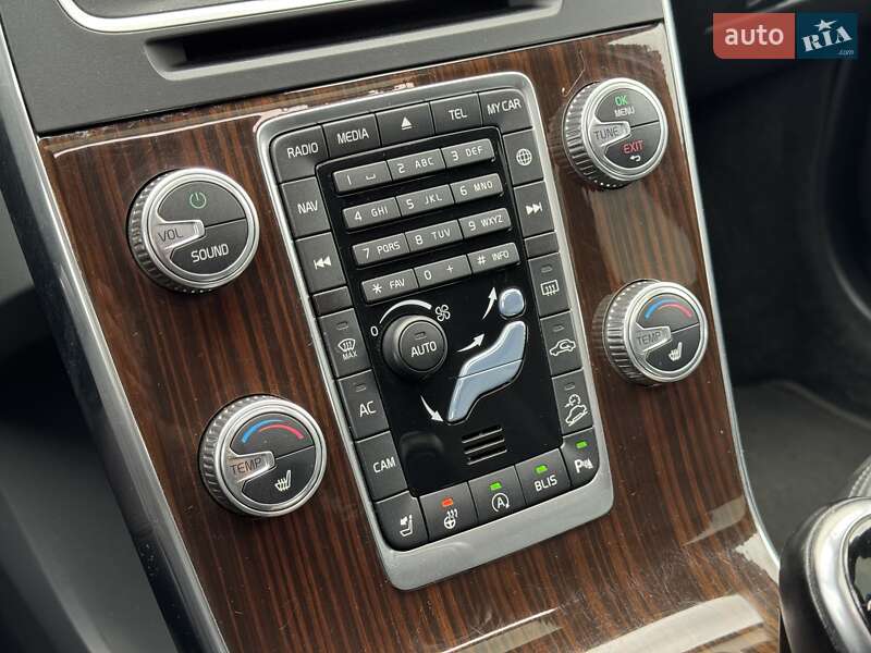 Универсал Volvo V60 Cross Country 2018 в Сарнах фото 70 Универсал Volvo V60 Cross Country 2018 в Сарнах