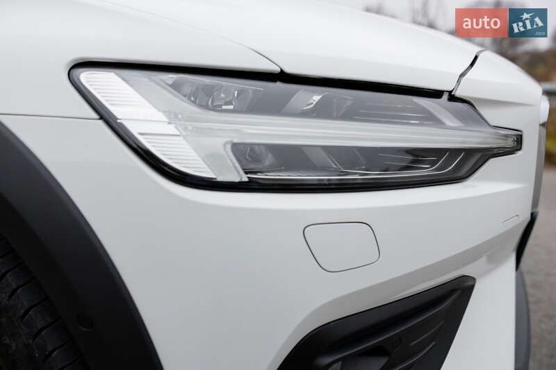 Универсал Volvo V60 Cross Country 2019 в Львове фото 9 Универсал Volvo V60 Cross Country 2019 в Львове