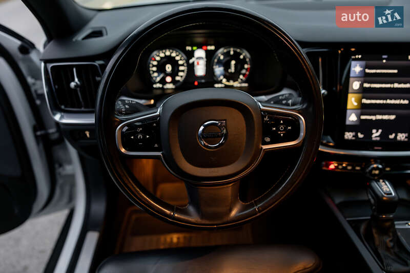 Универсал Volvo V60 Cross Country 2019 в Львове фото 59 Универсал Volvo V60 Cross Country 2019 в Львове