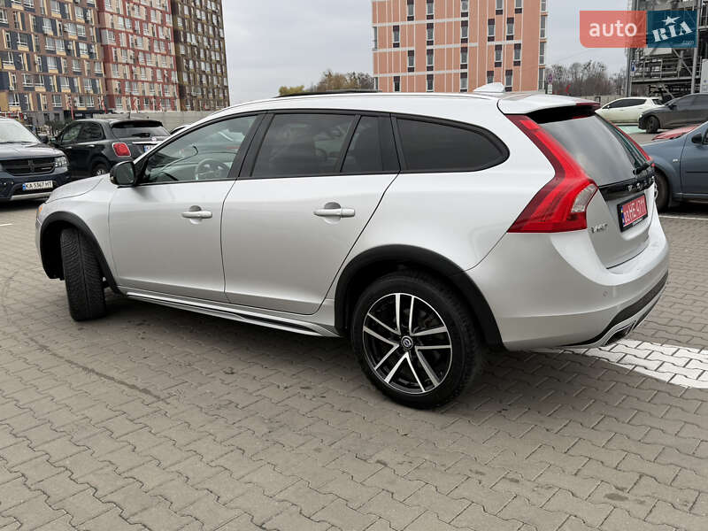 Універсал Volvo V60 Cross Country 2017 в Києві фото 6 Універсал Volvo V60 Cross Country 2017 в Києві