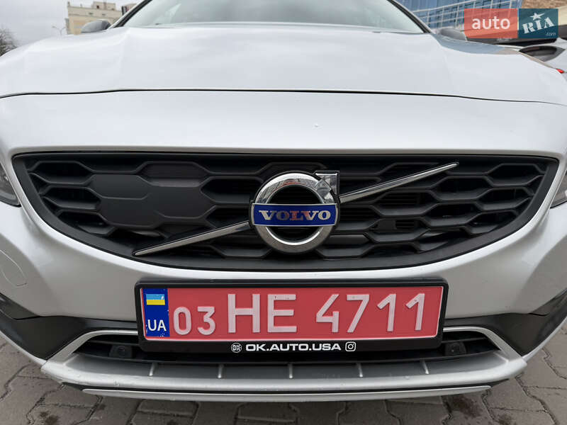 Універсал Volvo V60 Cross Country 2017 в Києві фото 18 Універсал Volvo V60 Cross Country 2017 в Києві