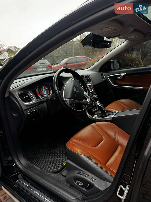 Універсал Volvo V60 Cross Country 2015 в Івано-Франківську фото 51 Універсал Volvo V60 Cross Country 2015 в Івано-Франківську