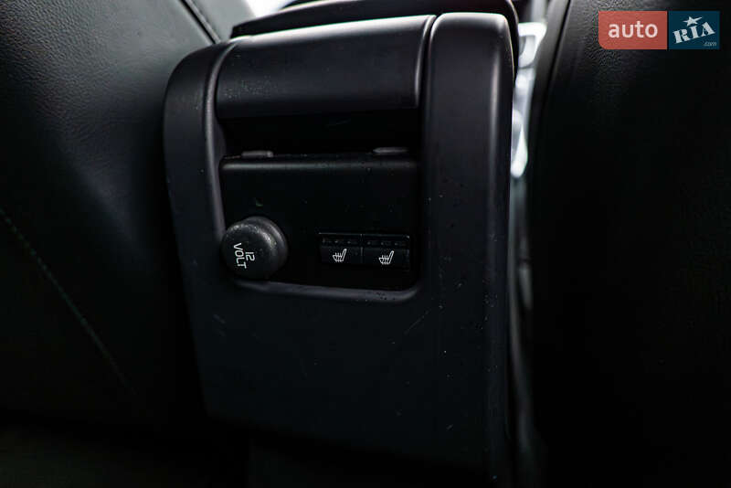 Универсал Volvo V60 Cross Country 2018 в Киеве