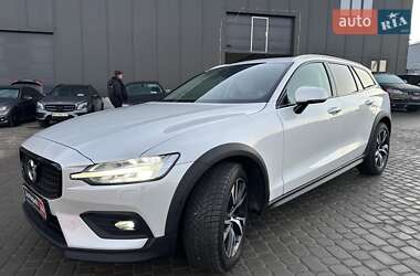 Универсал Volvo V60 Cross Country 2021 в Львове
