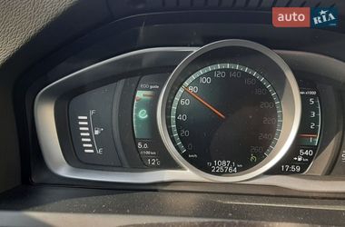 Універсал Volvo V60 Cross Country 2017 в Шептицькому