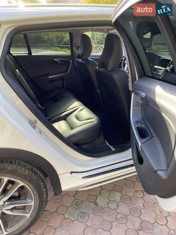 Универсал Volvo V60 2015 в Львове фото 8 Универсал Volvo V60 2015 в Львове