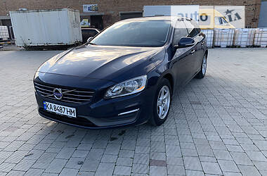 Універсал Volvo V60 2014 в Володимир-Волинському