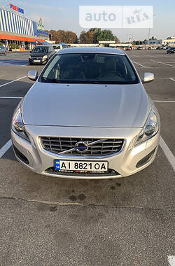 Універсал Volvo V60 2012 в Києві