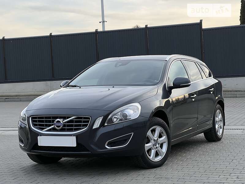 Универсал Volvo V60 2012 в Луцке