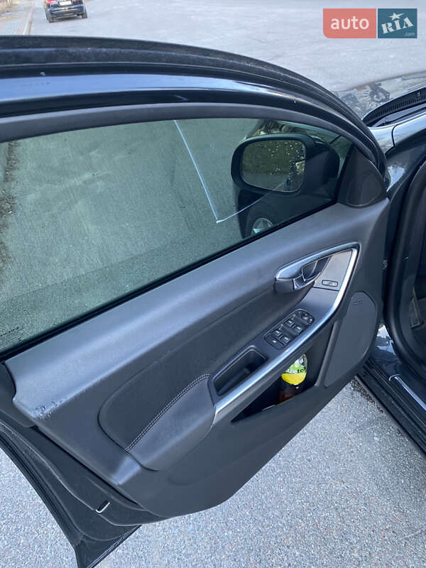 Универсал Volvo V60 2013 в Шостке фото 20 Универсал Volvo V60 2013 в Шостке