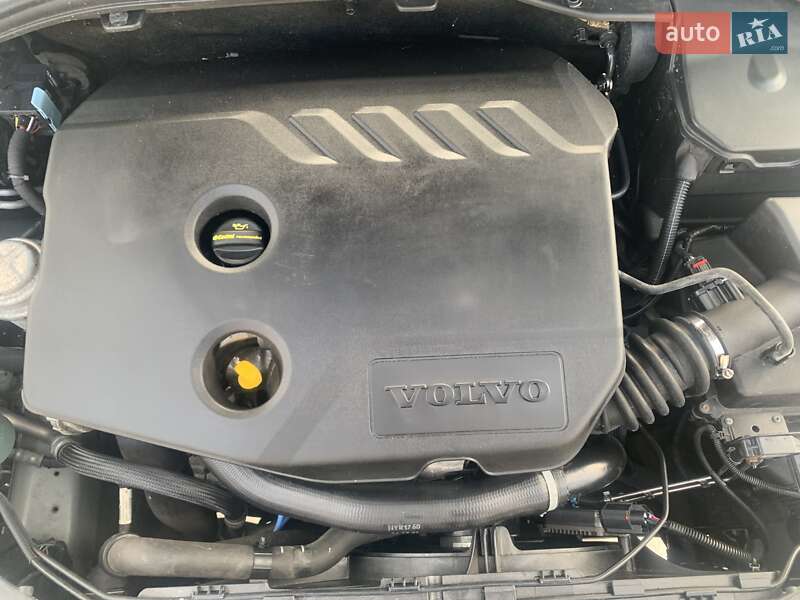Универсал Volvo V60 2012 в Изюме