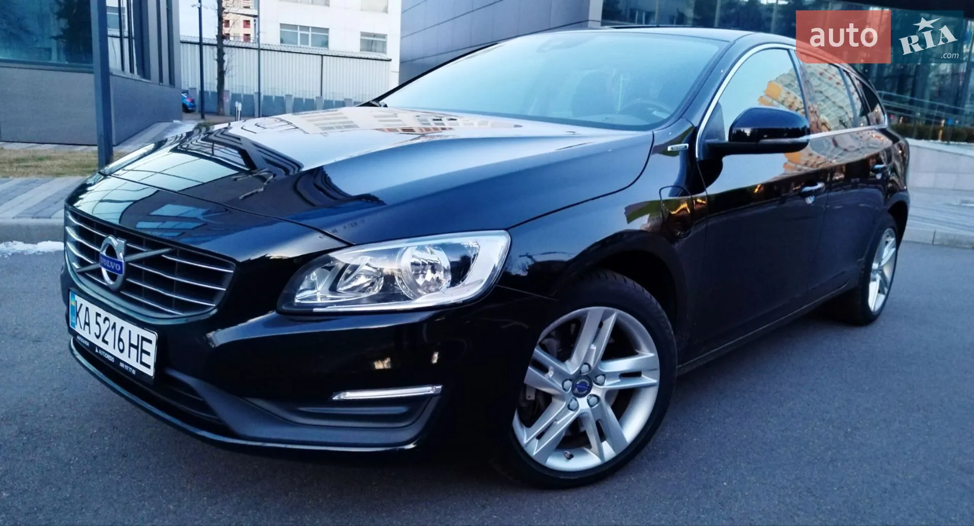 2016 Volvo V60 - фото 1