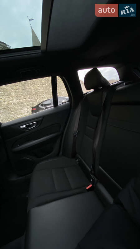 Универсал Volvo V60 2018 в Каменец-Подольском