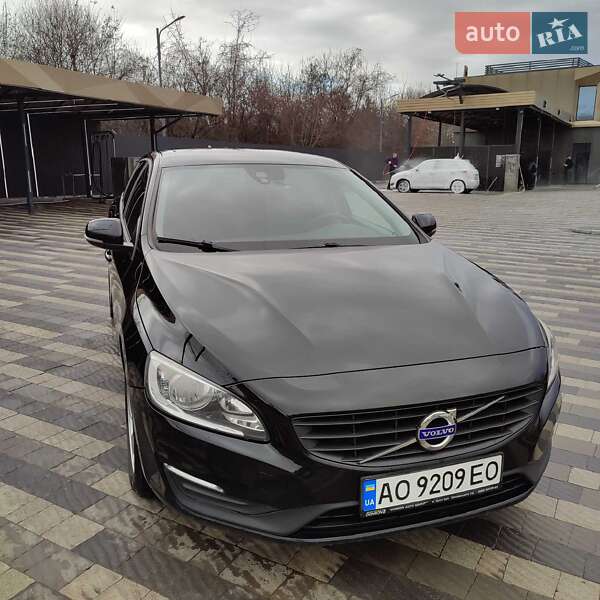 Универсал Volvo V60 2015 в Ужгороде